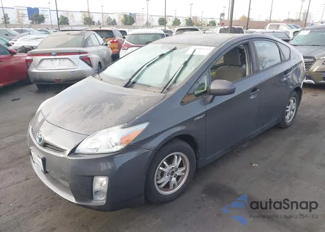 2011 Toyota Prius Three z USA, uszkodzony, nr VIN JTDKN3DU7B0263565